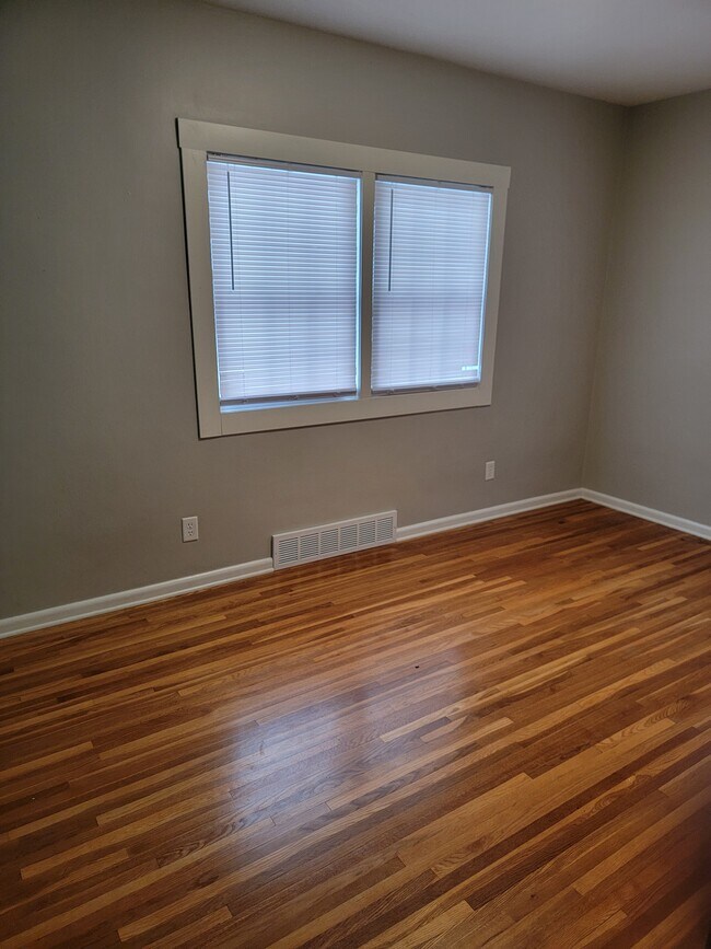 821 4th Ave SE, Le Mars, IA 51031 - photo 5