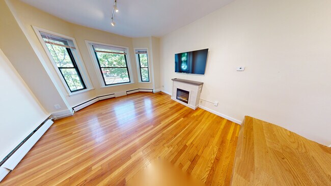 Flats on Comm, Allston, MA 02134 - photo 6