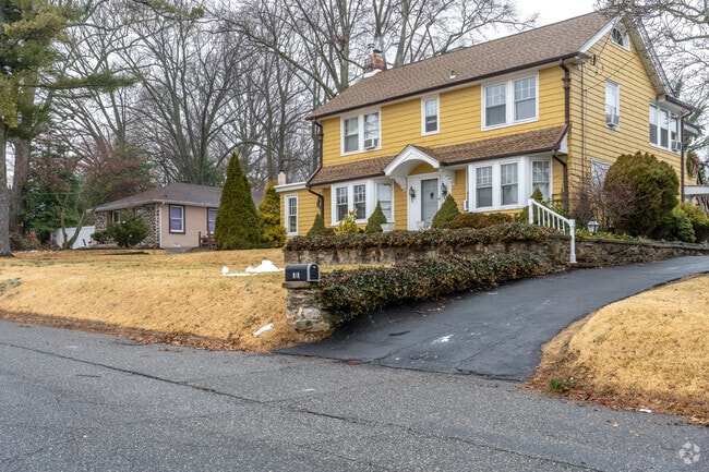 Enjoy living amongst towering trees in Somerton.