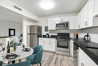 7931 Patriot Dr, Annandale, VA 22003