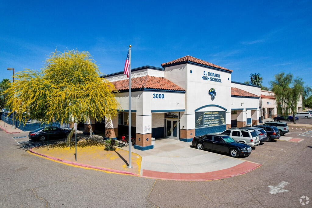 El Dorado High School in Amberwood neighborhood