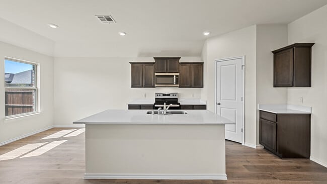 201 Seratoga St unit 36201407, Corsicana, TX 75110 - photo 6