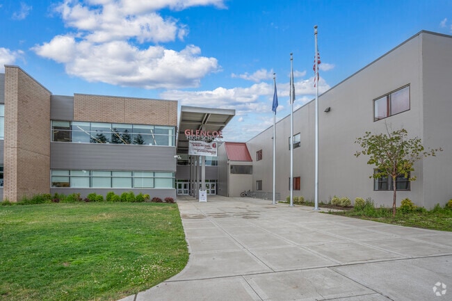 Students in Hillsboro have some of the best area public schools, such as Glencoe High.