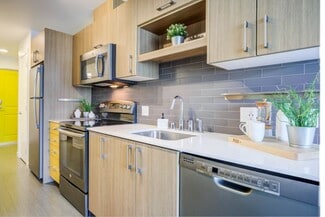 4455 Interlake Ave N, Seattle, WA 98103