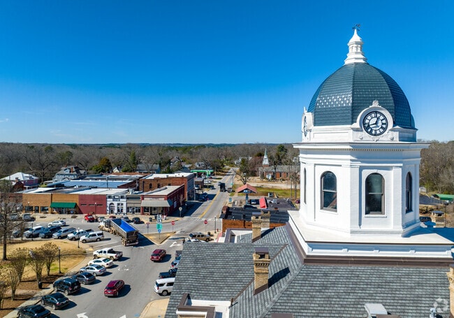 The Jasper County, Monticello, GA, Historic Court House in the town square.