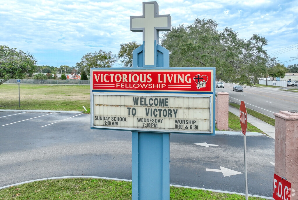 Victory Christian Academy is located at 240 N Ivey Ln, Orlando, FL.