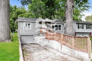 1908 S Broadway St, Leavenworth, KS 66048