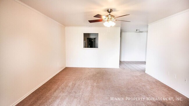 5423 Marshall St, Lubbock, TX 79416 - photo 7