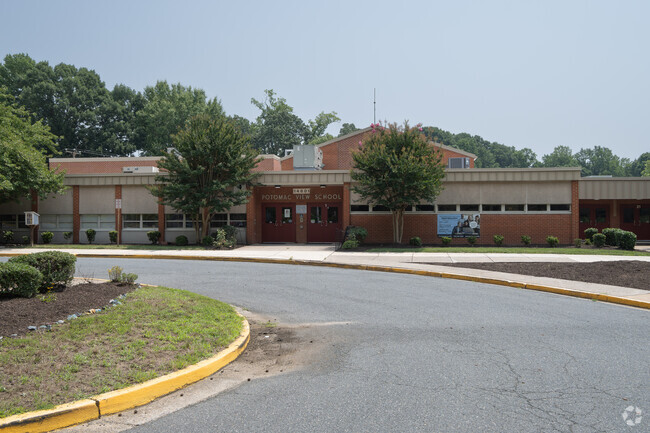 Main entrance to Potomac View Elementary School in Featherstone/Marumsco Woods, Woodbridge VA