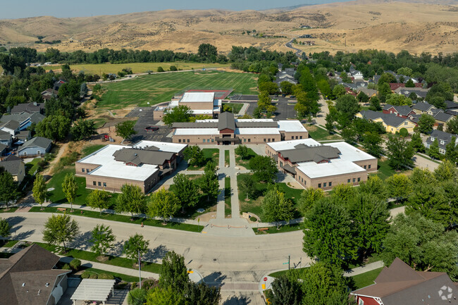 Aerial view of Hidden Springs Elementary School looking north.