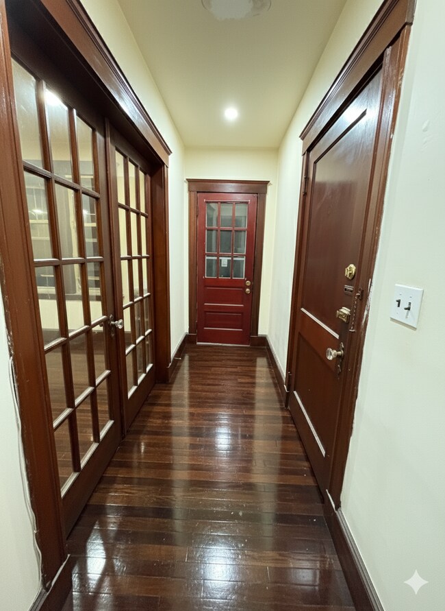 706 Metropolitan Ave unit 2, Hyde Park, MA 02136 - photo 6