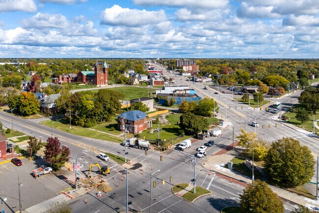 Locally owned shops are within a short distance of Gratiot Town-Kettering.