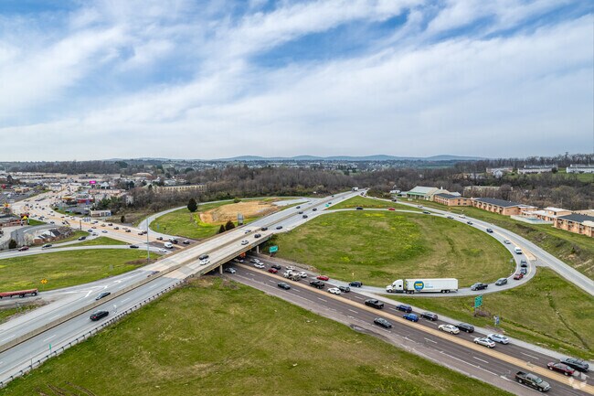Weigelstown residents have quick access to major highway I-83, just minutes from the area.