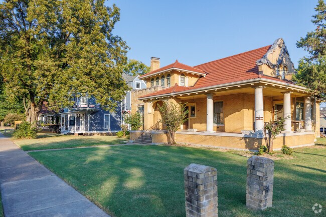 Downtown Fort Smith is lined with historical homes.