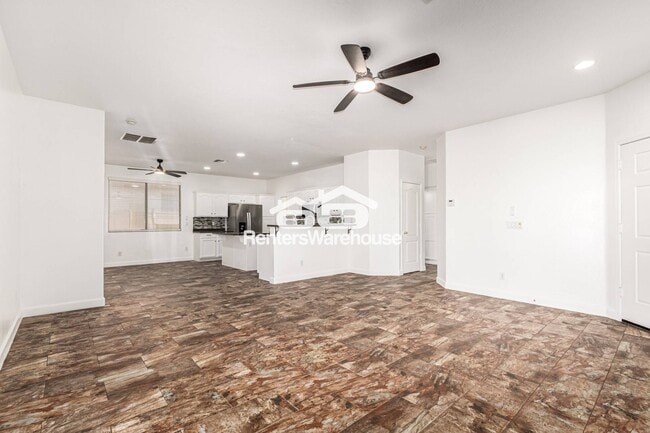 17088 W Lundberg St, Surprise, AZ 85388 - photo 5