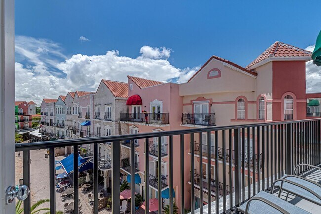 101 Palm Harbor Pkwy unit Tuscan Breeze Getawa, Palm Coast, FL 32137 - photo 3