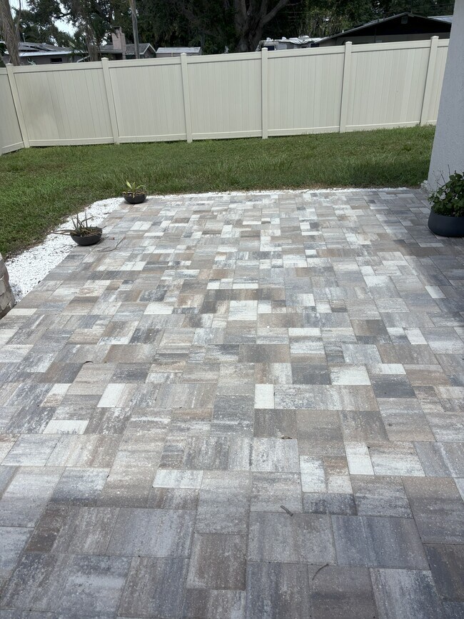 11241 Temple Ct, Seminole, FL 33772 - photo 2