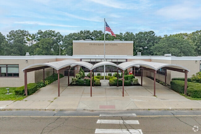 Evarts C. Stevens Elementary School is located at 18 Kondracki Lane in Wallingford, CT.