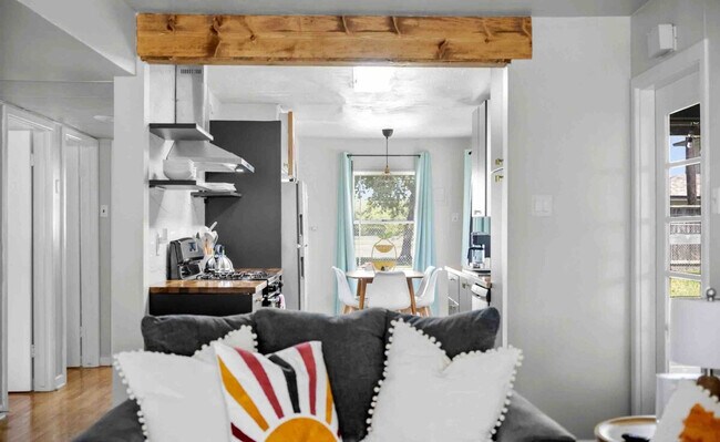 318 Aberdeen Ave unit ID1268410P, Corpus Christi, TX 78412 - photo 2