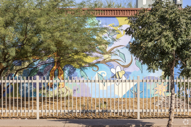 This great mural is on the south wall of Phoenix’s Shaw Montessori School.