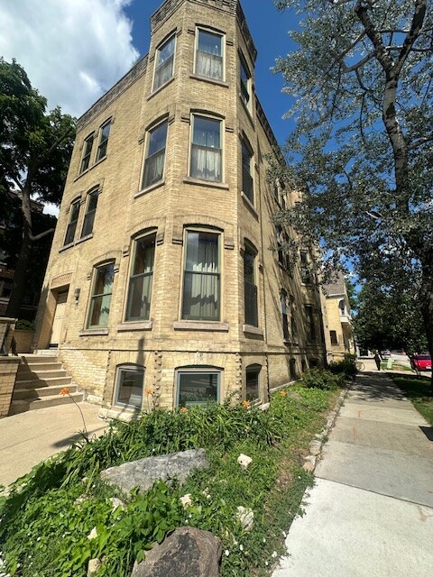 802 N Van Buren St Unit 3rd Floor, Milwaukee, WI 53202