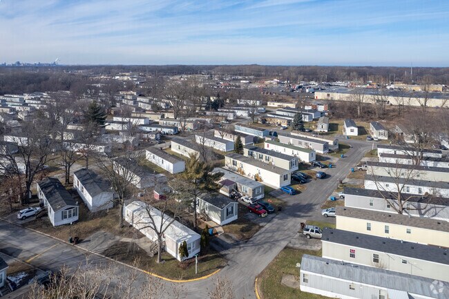 Manufactured homes offer lower price points for homebuyers in Aetna.