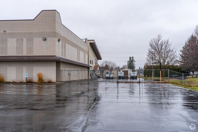 Little Friends Pre K is attached to North Idaho Christian School.
