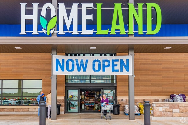 Homeland is a newly opened grocery store near Quail Springs.