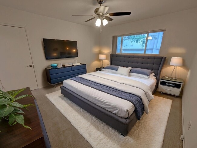 833 S Plymouth Blvd unit 839-5, Los Angeles, CA 90005 - photo 3