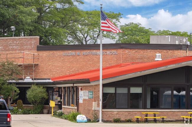 Hoffman Elementary School is part of Glenview School District 34.