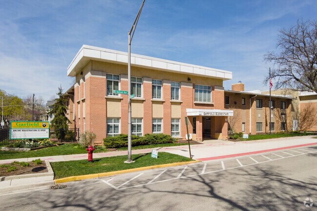 Garfield Elementary School of Forest Park servers K-8th grade.
