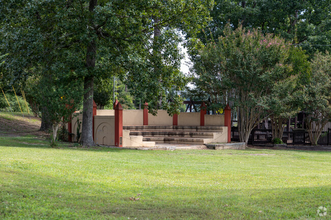 Eastside Christian School also has lots of outdoor seating areas.