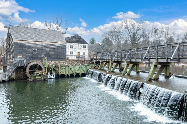 Philipsburg Manor is a stunning and historical landmark in Sleepy Hollow Village.