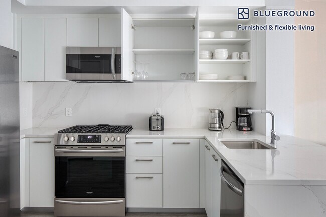 949 1st St SE unit FL6-ID734, Washington, DC 20003 - photo 7