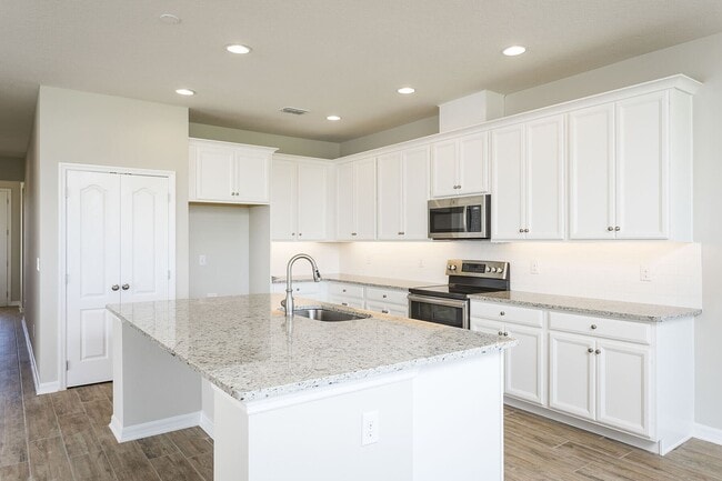 2711 Ravencliffe Terrace, Oviedo, FL 32765 - photo 3