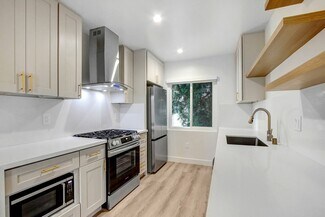 1545 N Laurel Ave, Los Angeles, CA 90046