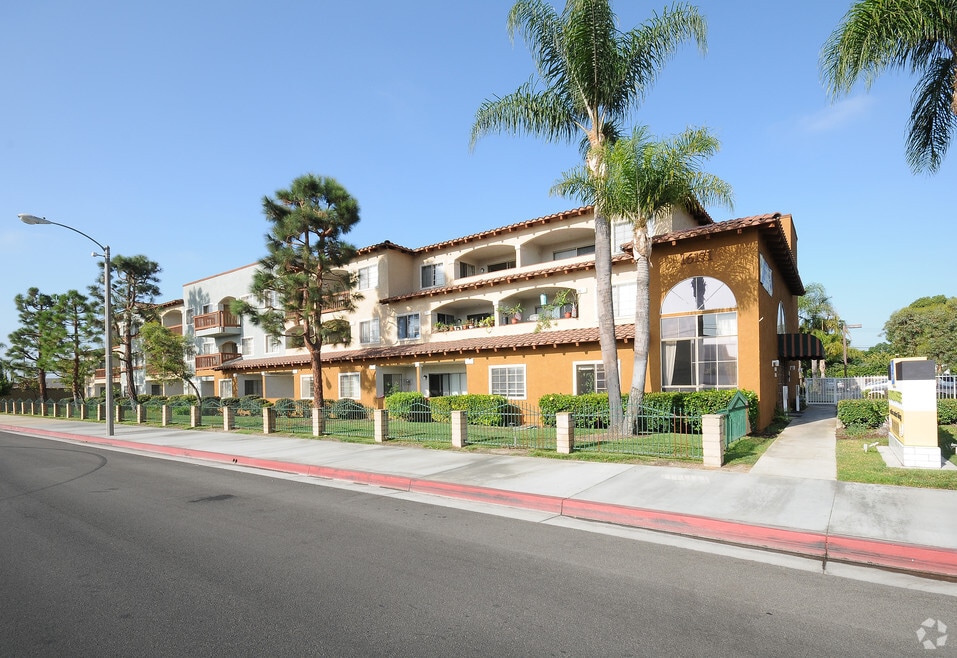 The Huntington Breeze