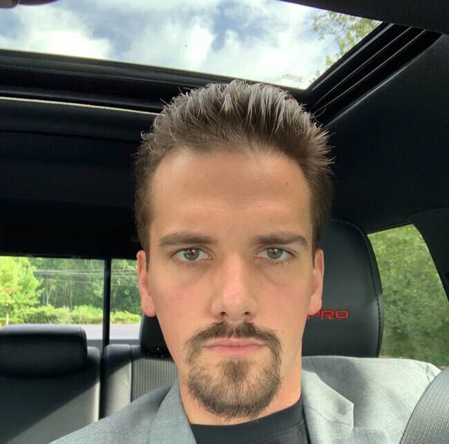 Agent Photo