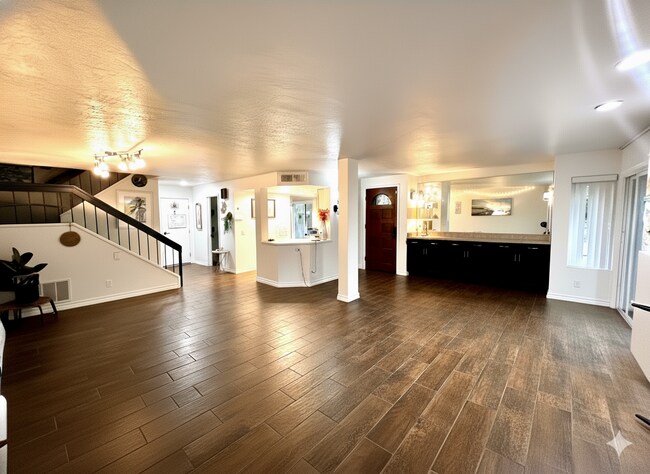 4010 Layang Cir unit a, Carlsbad, CA 92008 - photo 4