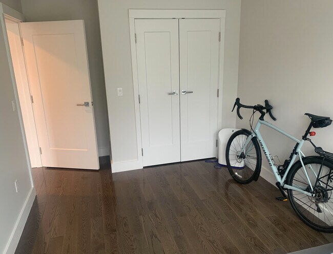 436 Mcgrath Hwy unit 316, Somerville, MA 02143 - photo 5