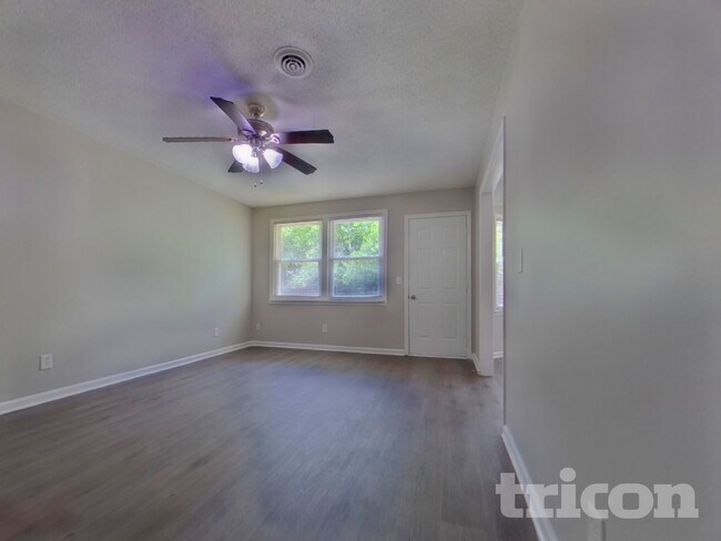 2308 S Partridge Cir, Hopkins, SC 29061 - photo 2