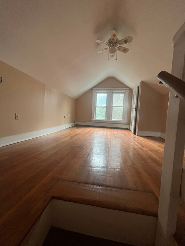 182 Jersey St unit 2nd, Waterbury, CT 06706 - photo 4
