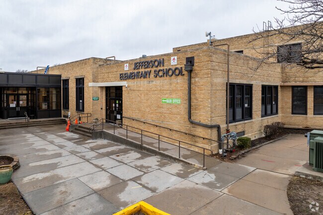 This is the main entry for Jefferson Elementary School.