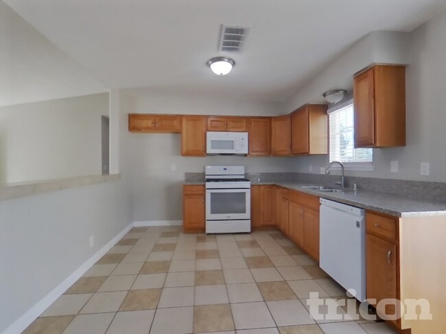 37243 55th St E, Palmdale, CA 93552 - photo 6