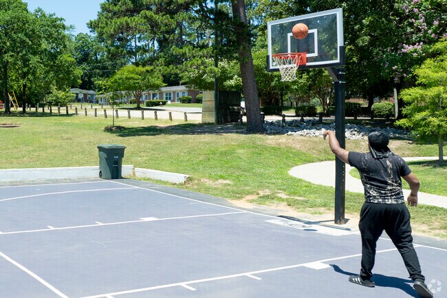 Hyatt Park in Seminary Ridge has open-access basketball courts available during business hours.