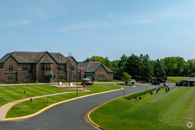 The golf course in Edinburgh includes a clubhouse and restaurant.