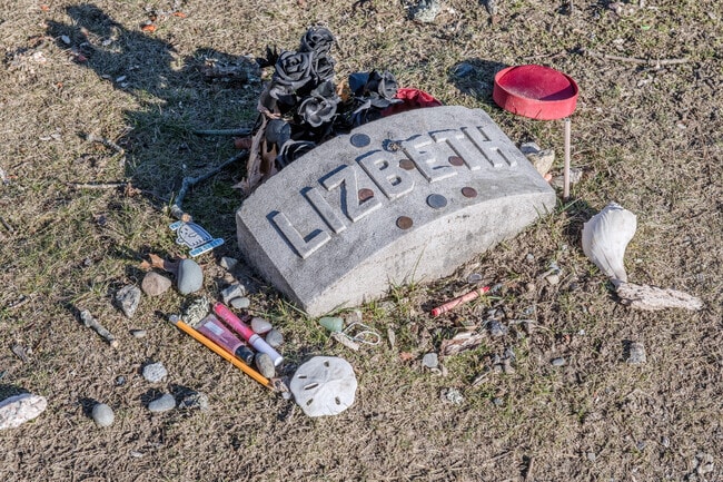 The final resting place of the infamous Lizzie Borden is in the Bank Street neighborhood.