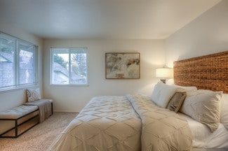 1645 NE Hogan Dr, Gresham, OR 97030