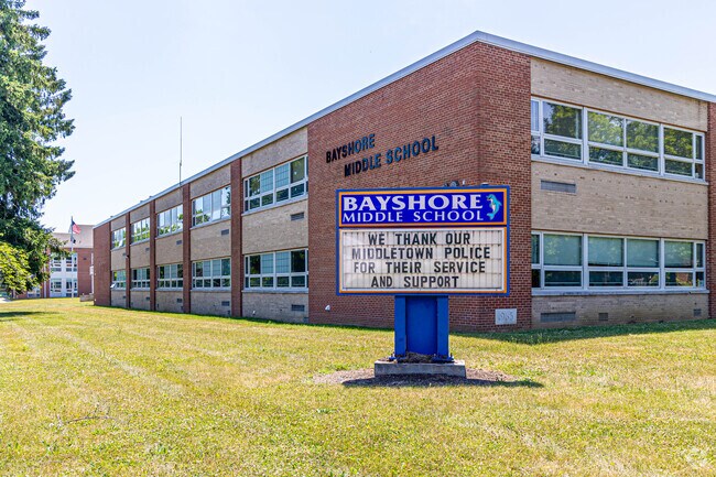 Bayshore Middle School earns a B+ from Niche.