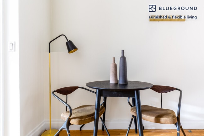 72 Charles St unit FL3-ID490, New York, NY 10014 - photo 4